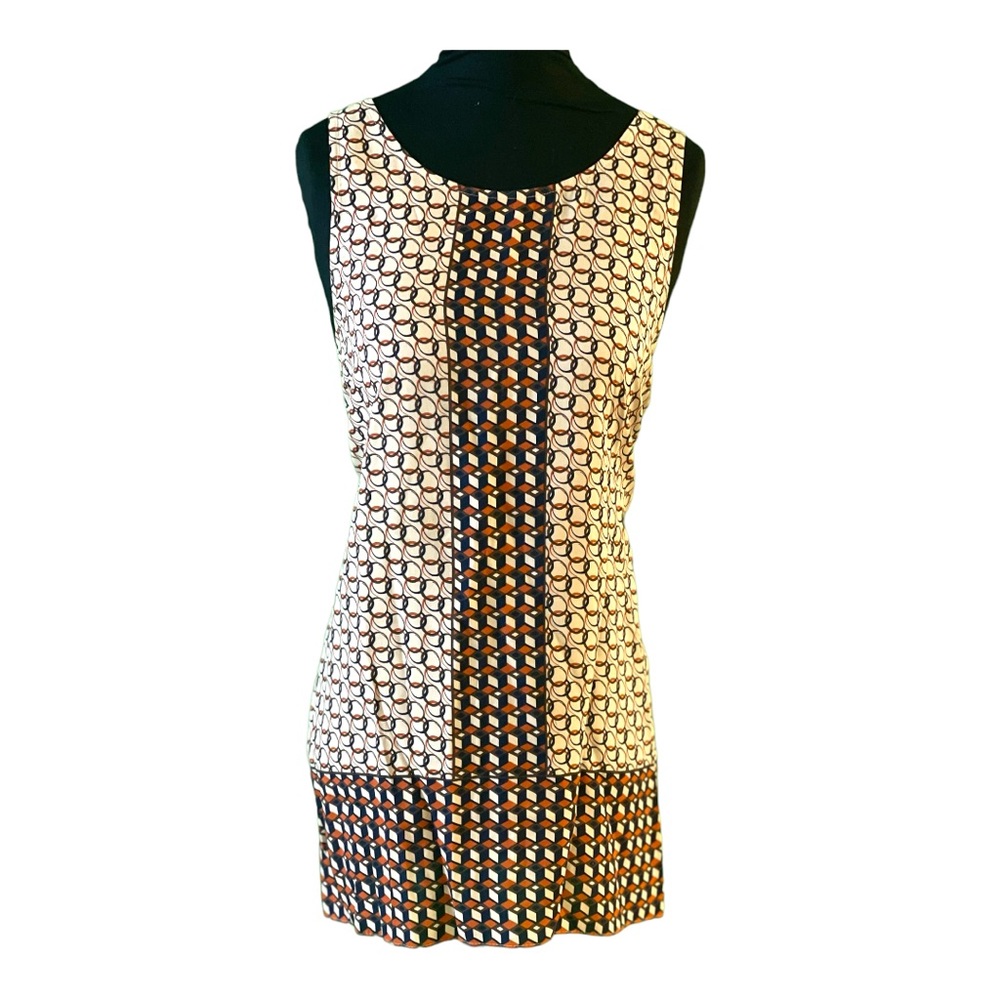 Studio M women's sleeveless blouse